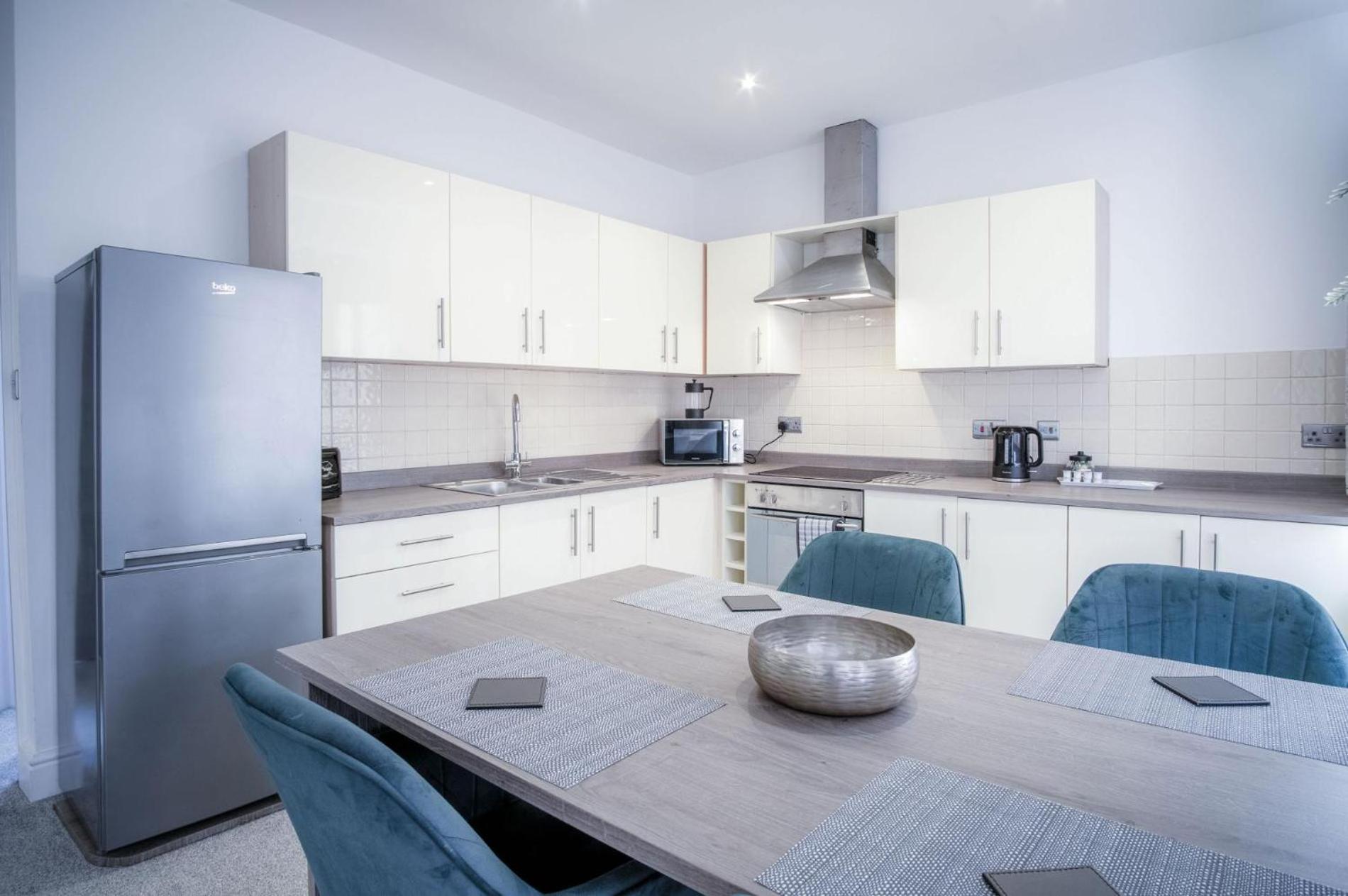 The Penthouse - 1 Bedroom Apartment - Ocean Breeze Порт-Эйнон Экстерьер фото