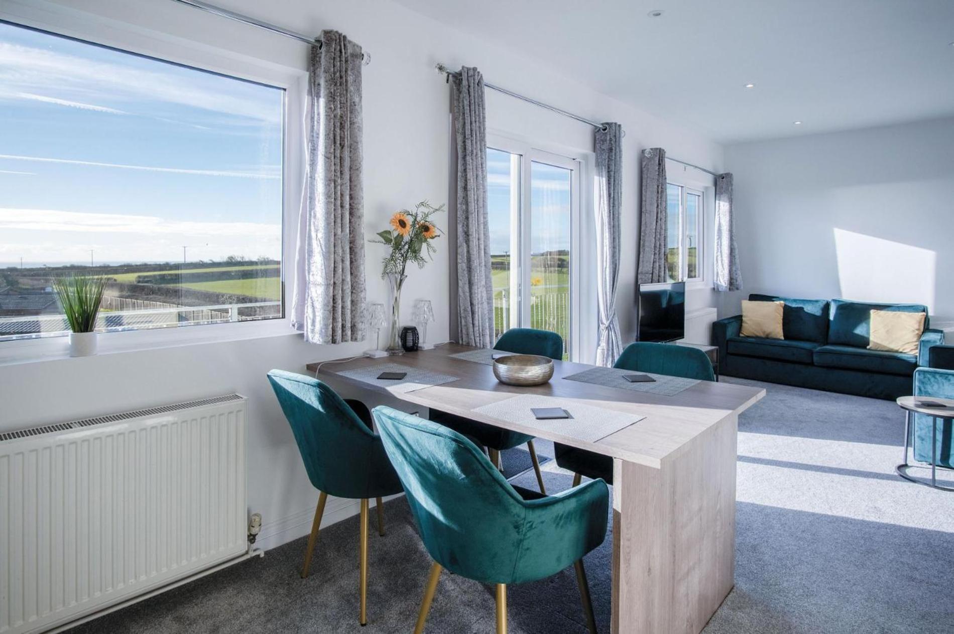 The Penthouse - 1 Bedroom Apartment - Ocean Breeze Порт-Эйнон Экстерьер фото